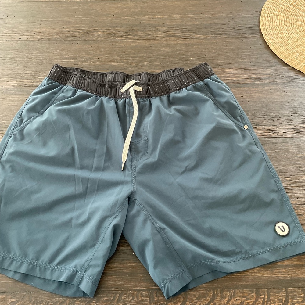 Vuori Men's Athletic Shorts in Slate Blue